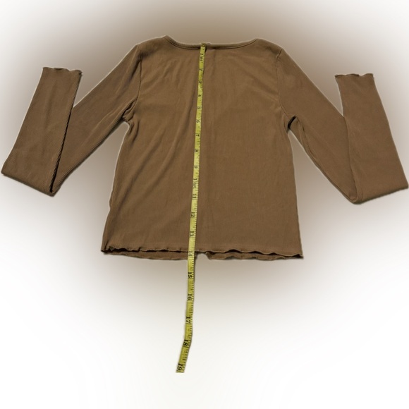 Crop Button Up Shirt - Picture 2 of 2